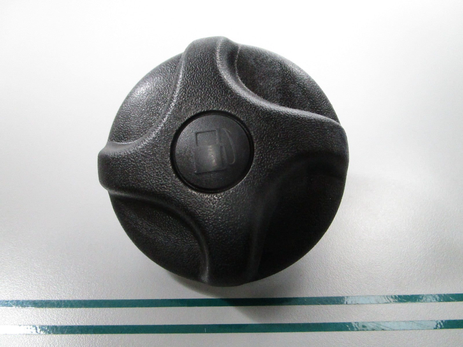 NEW OEM 2520148 Polaris Fuel Gas Cap 0810