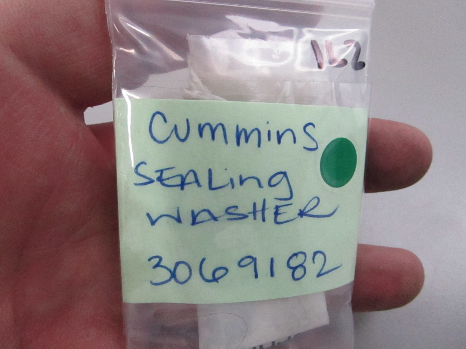 NEW OEM (LOT OF 2) 3069182 Cummins Sealing Washer 0810