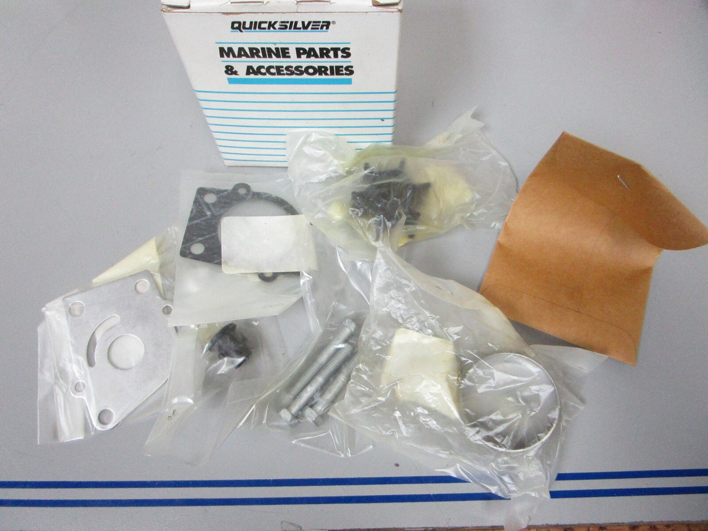 *NEW OEM* 0810 Mercury Quicksilver Repair Kit 84181T