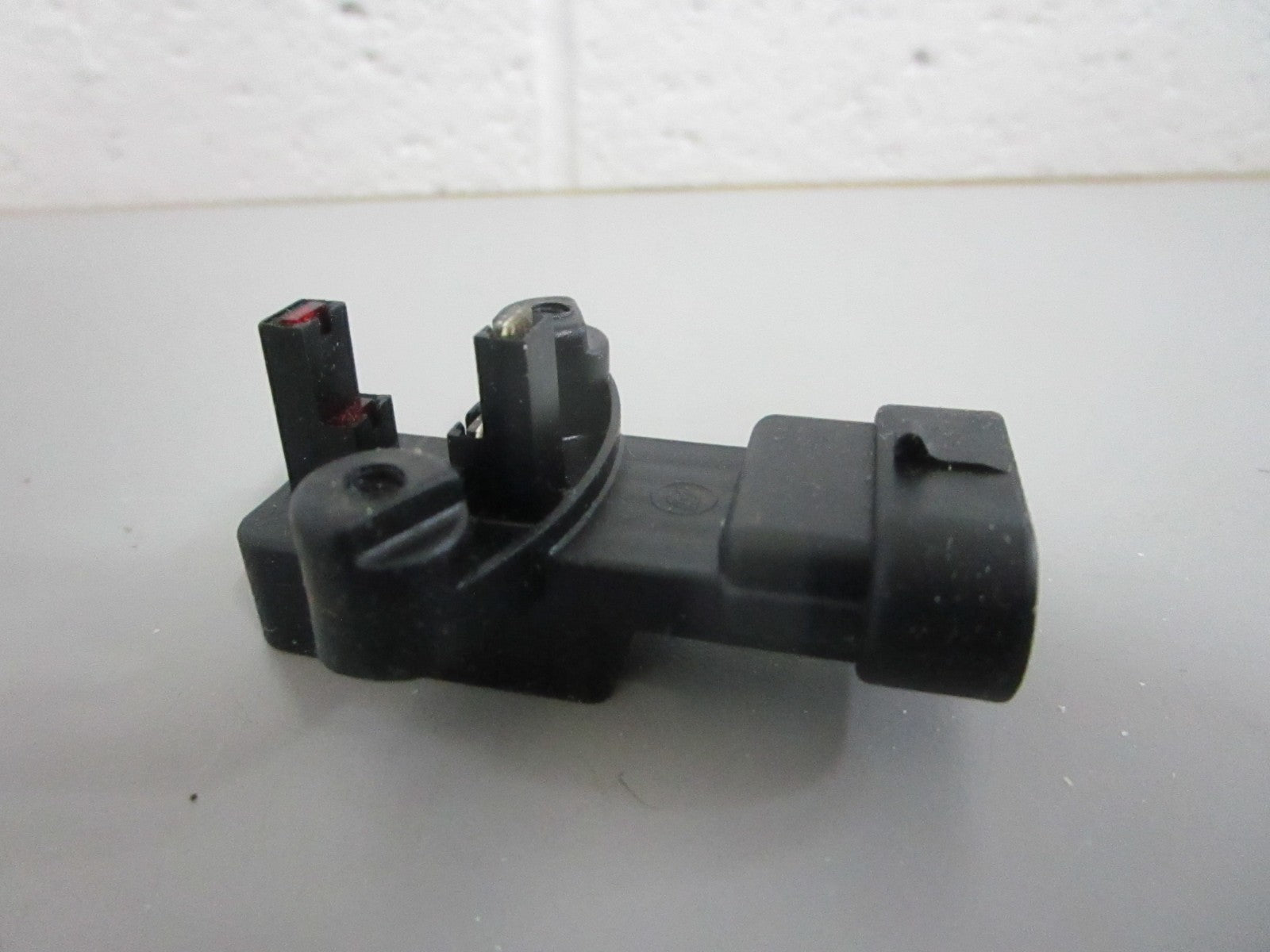 *NEW OEM* 0820 OMC Johnson Evinrude Sensor Ay 586343 0586343