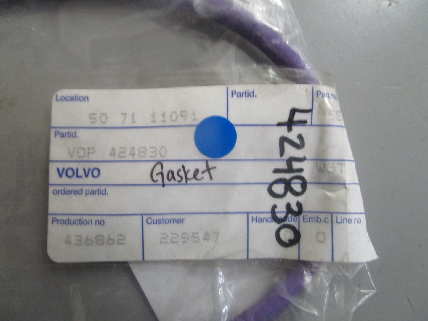 *NEW OEM* 0810 Volvo Penta Gasket 424830