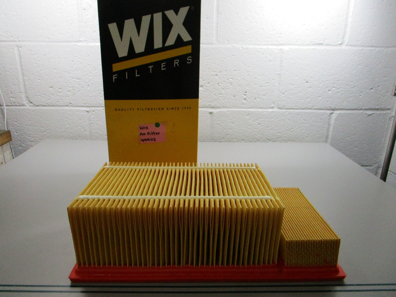 NEW OEM 49902 Wix Air Filter 0820