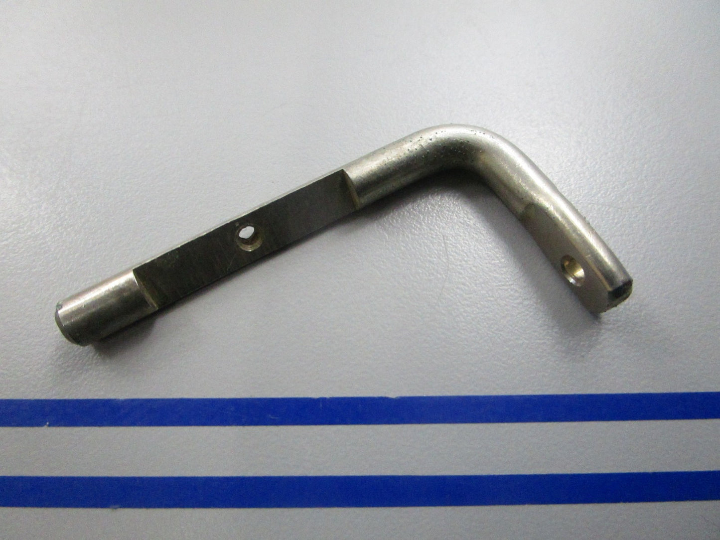 NEW OEM 313465 0313465 OMC Johnson Evinrude Choke Shaft 0810