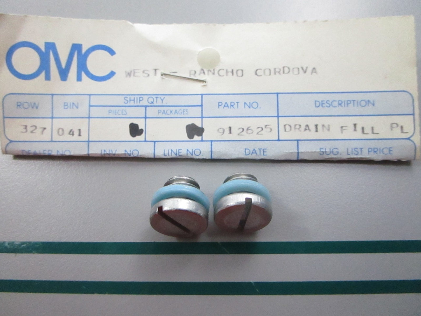 NEW OEM (LOT OF 2) 912625 0912625 OMC Johnson Evinrude Drain Fill Plug 0810