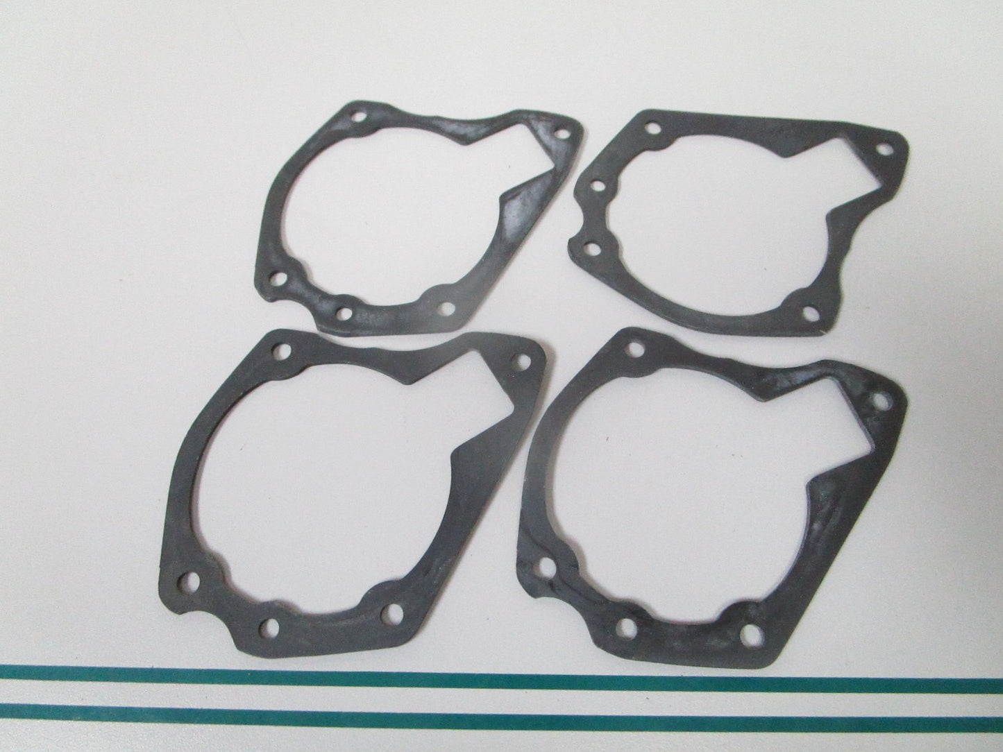 NEW OEM (LOT OF 4) 303750 0303750 OMC Johnson Evinrude Float Bowl Gasket 0810