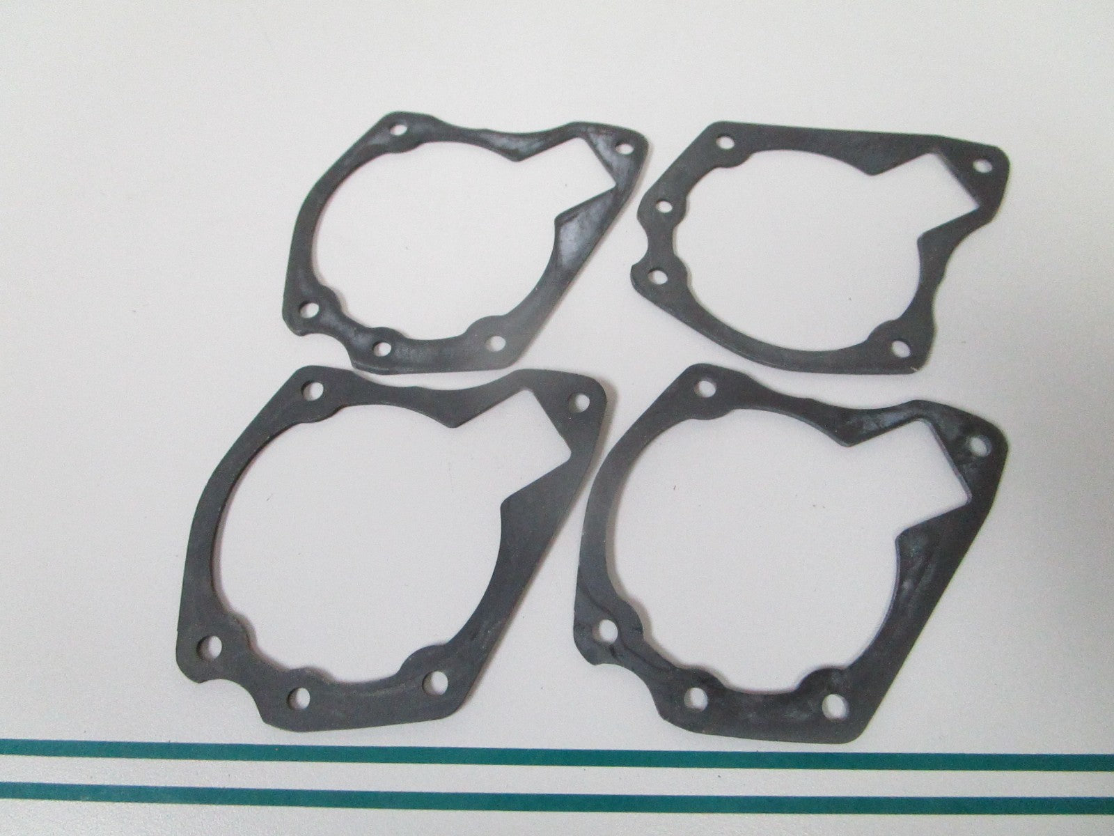 NEW OEM (LOT OF 4) 303750 0303750 OMC Johnson Evinrude Float Bowl Gasket 0810