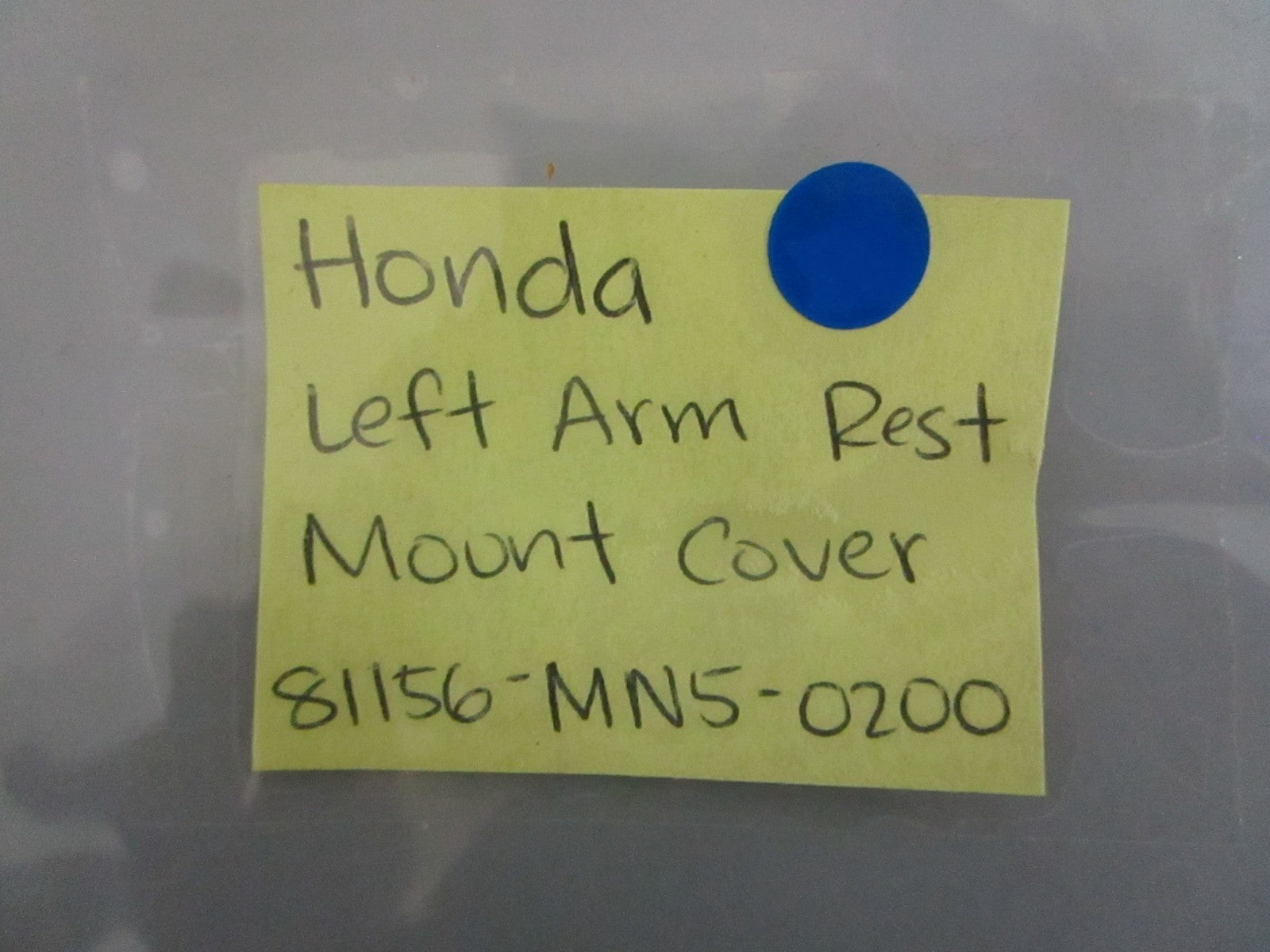 NEW OEM 81156-MN5-0200 Honda Left Arm Rest Mount Cover 0820