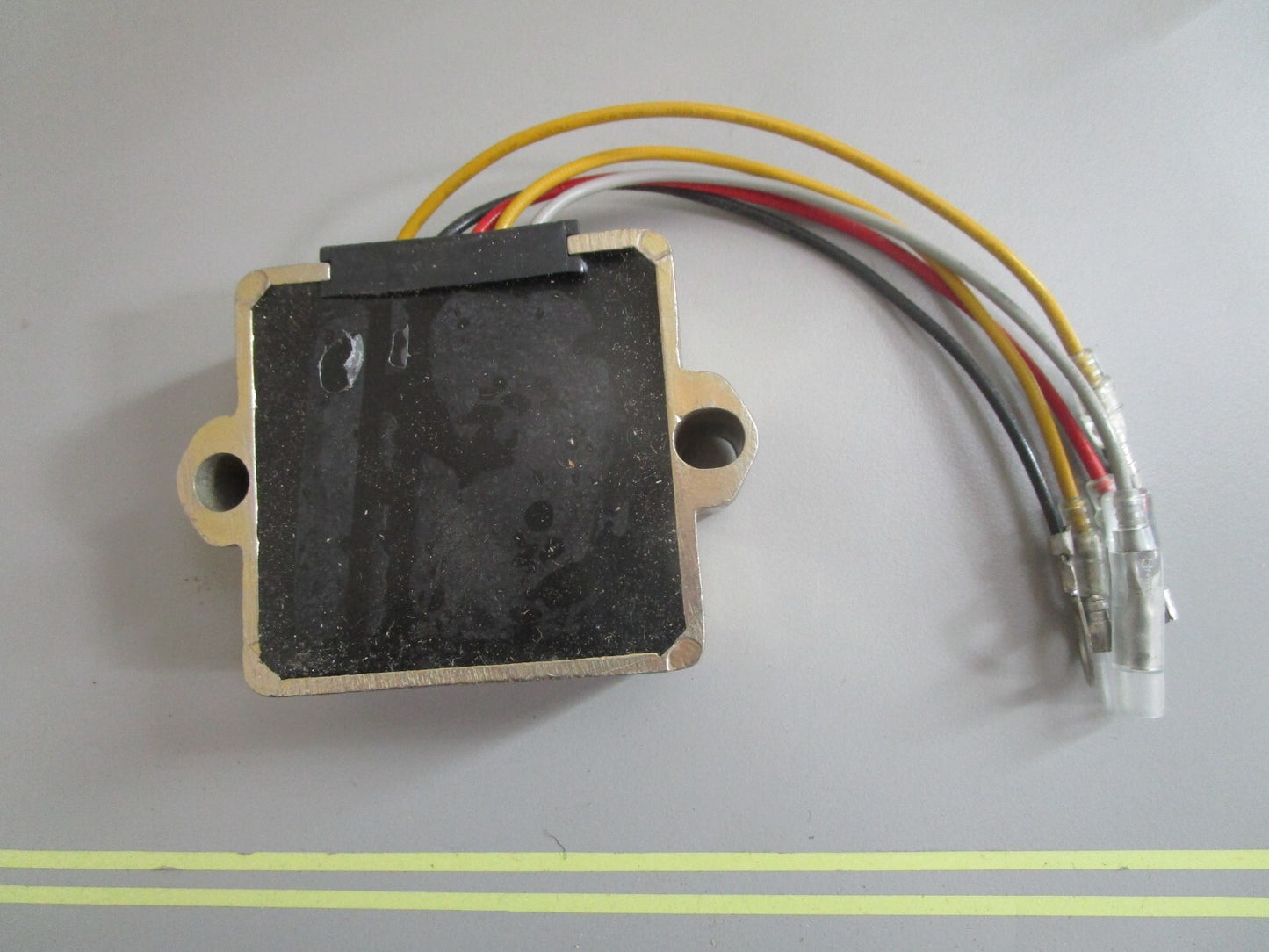 *NEW OEM* 0820 Mercury Quicksilver Voltage Regulator 883071A1