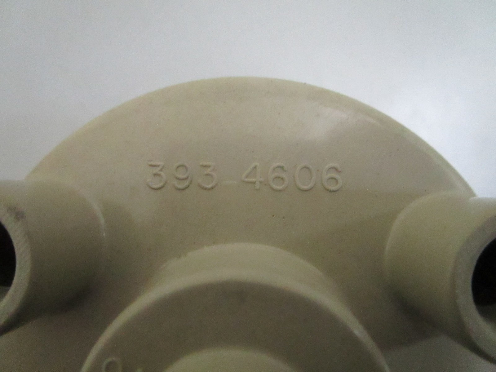 *NEW OEM* 0820 Mercury Quicksilver Distributor Cap 393-4606A2