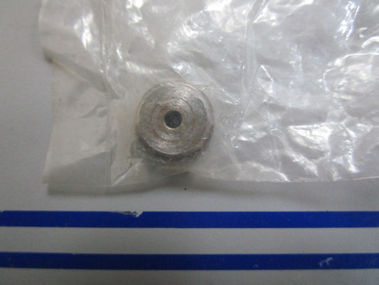 *NEW OEM* 0810 Suzuki Valve 48534-87D00