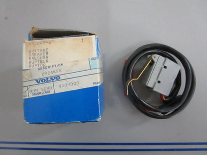 *NEW OEM* 0820 Volvo Penta Breaker 852049
