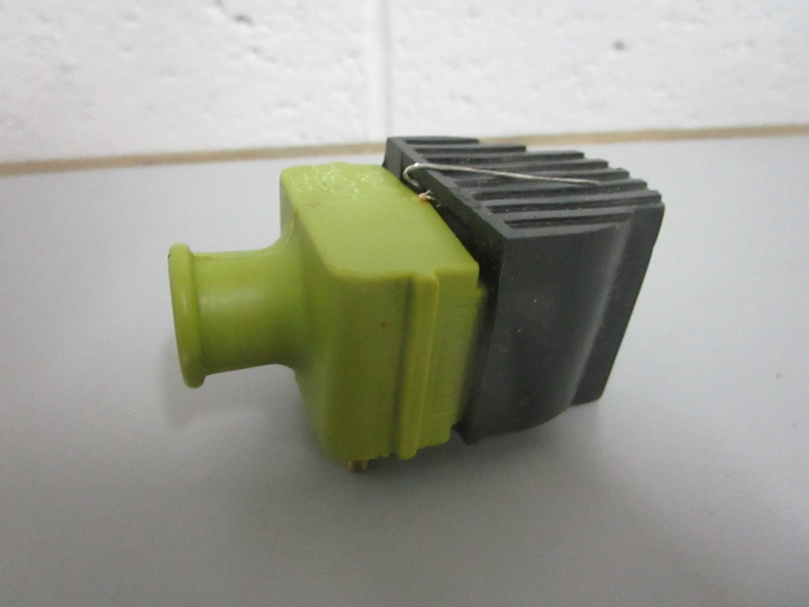 NEW OEM 336-4528T2 Mercury Quicksilver Ignition Coil 0820
