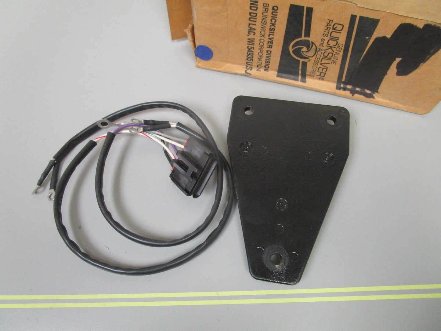 *NEW OEM* 0720 Mercury Quicksilver V8-24 Ignition Module Assembly 15248A1