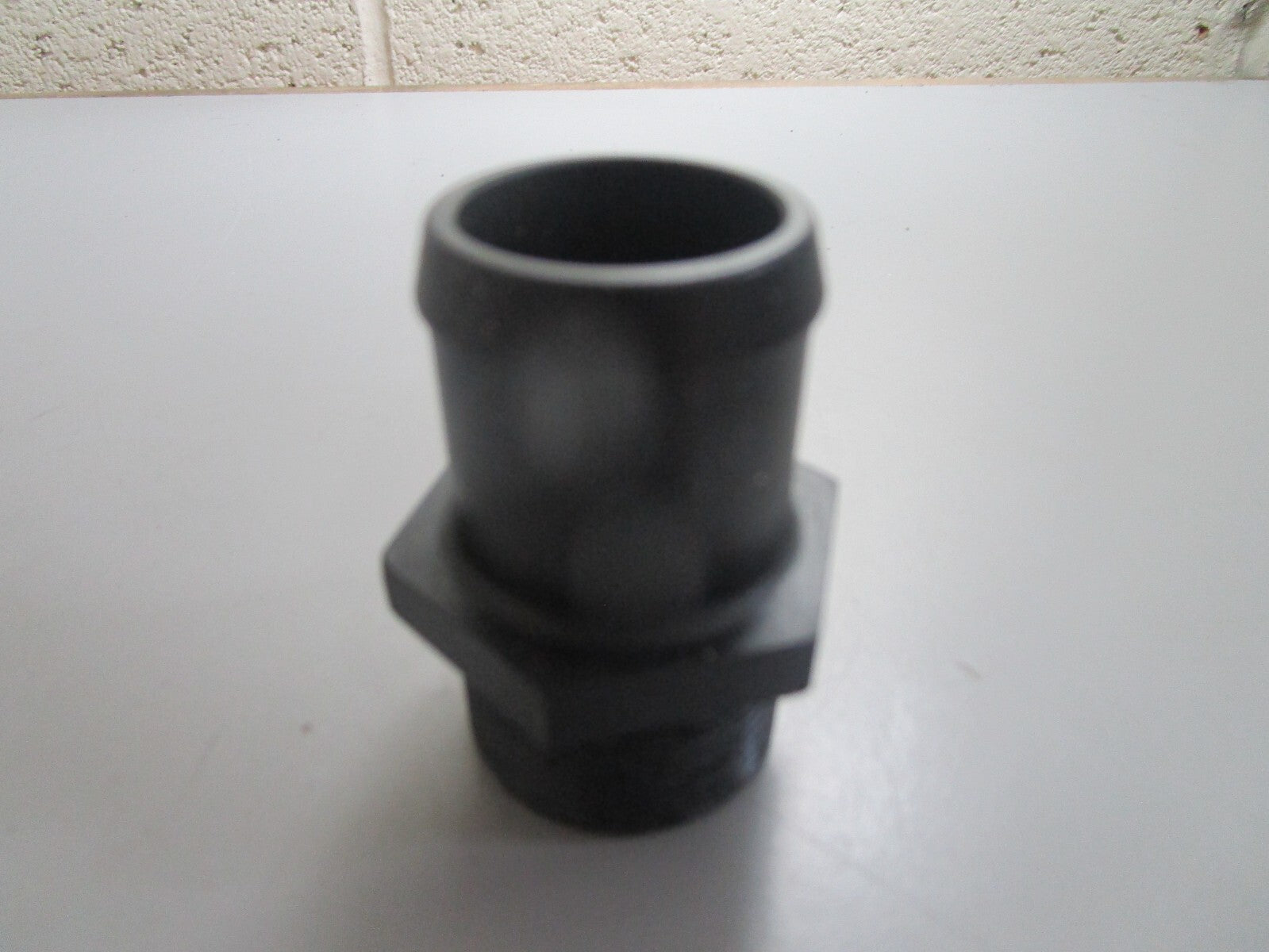 *NEW OEM* 0820 Volvo Penta Fitting 3862075