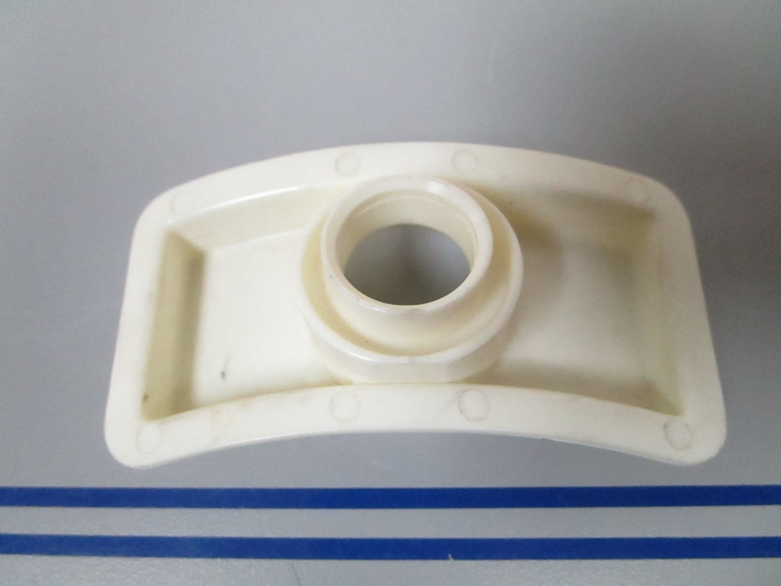NEW OEM 319714 0319714 OMC Johnson Evinrude Support Plate 0720
