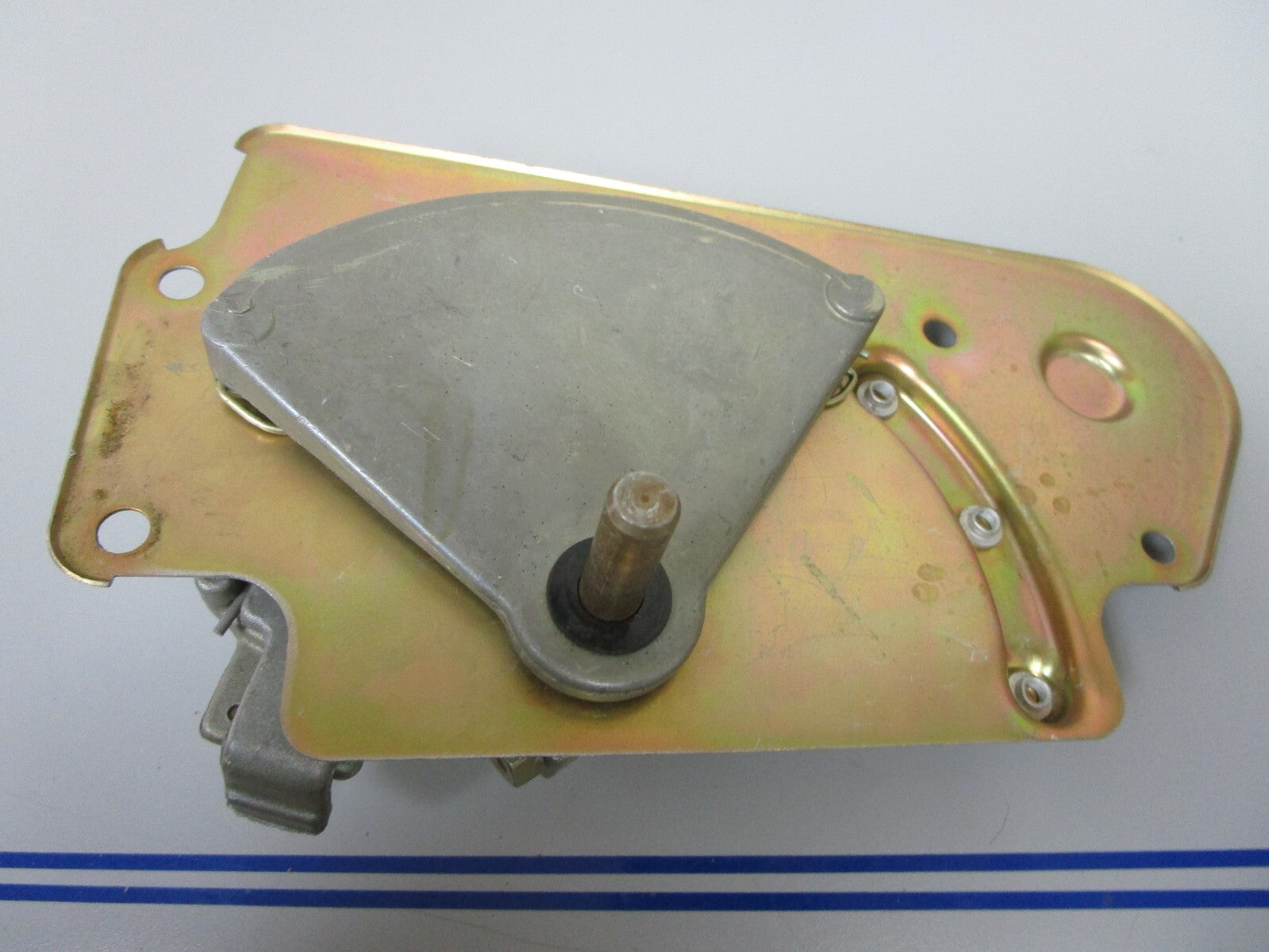 *NEW OEM* 0810 OMC Johnson Evinrude Shift Housing Cover Ay 982761 982763 982762