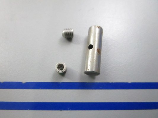 NEW OEM 173506 0173506 OMC Johnson Evinrude Clamp & Set Screw 0810