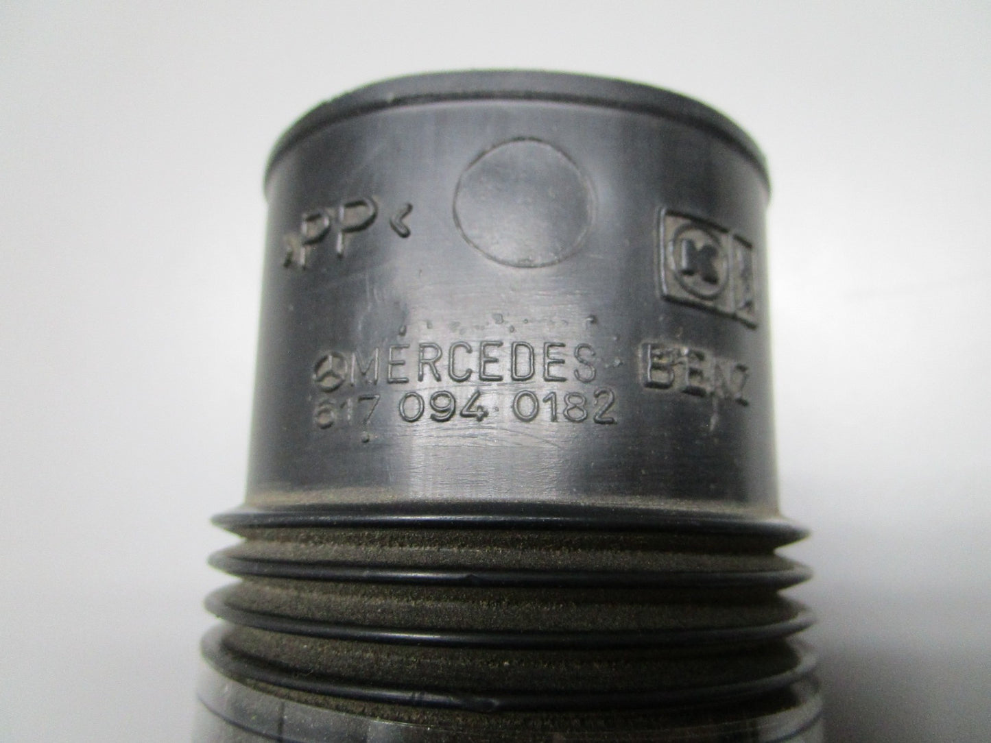 NEW OEM 6170940182 Mercedes-Benz Air Intake Hose 0820