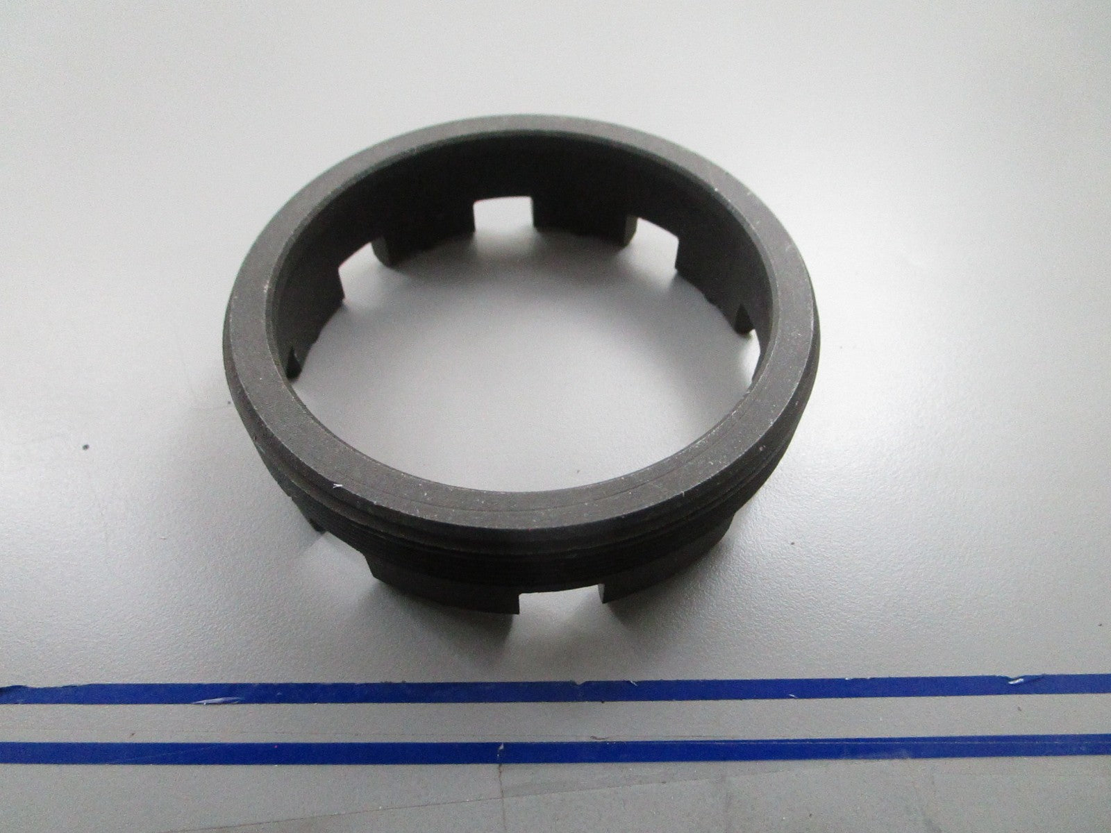 *NEW OEM* 0810 Mercury Quicksilver Retainer 66071