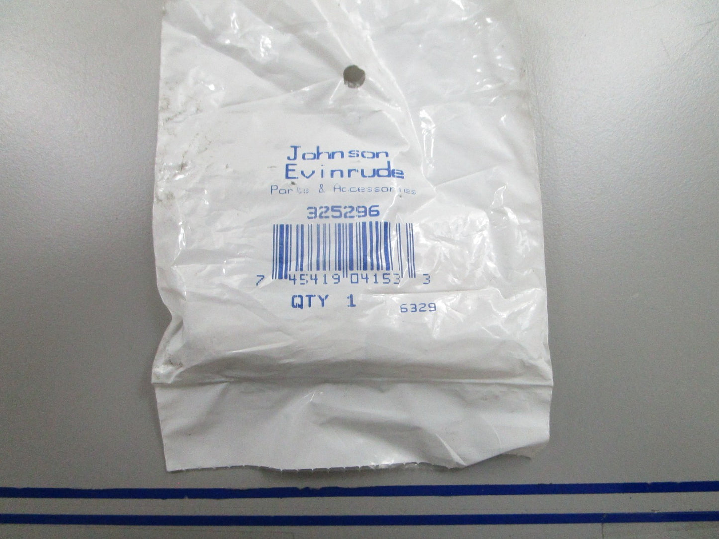 *NEW OEM* 0810 OMC Johnson Evinrude Wrist Pin 325296 0325296