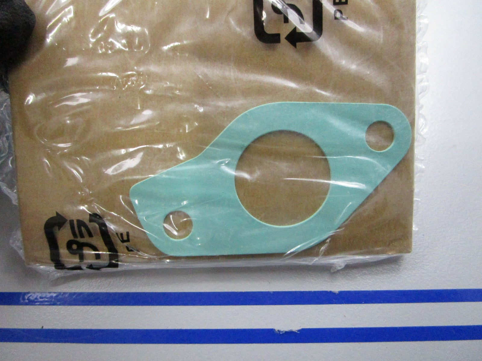 *NEW OEM* 0810 Honda Carburetor Gasket 16221-ZV1-850
