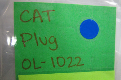 *NEW OEM* 0810 CAT Plug 0L-1022