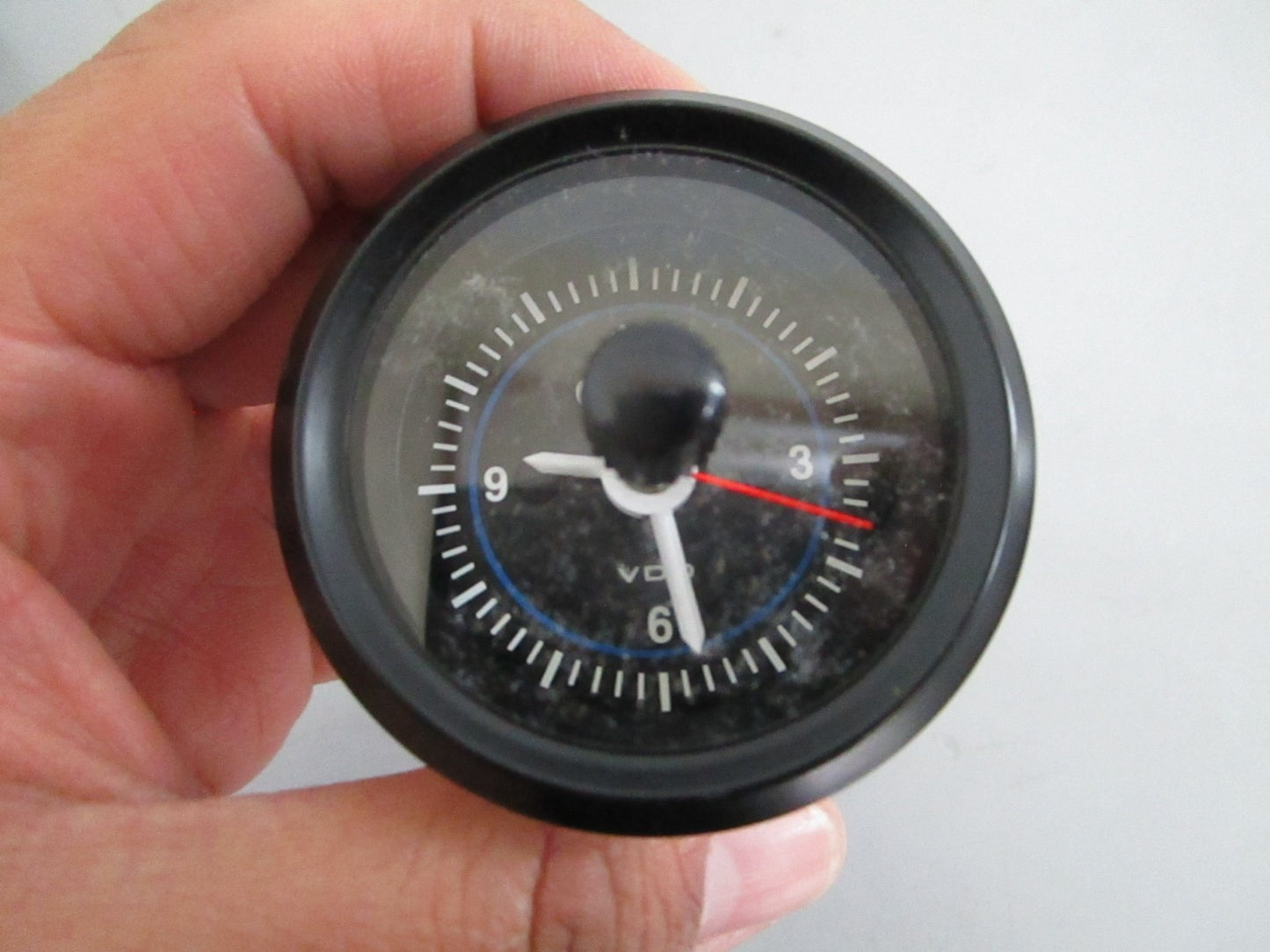 NEW OEM 1 261 015 026D 370-502 VDO Clock 0820