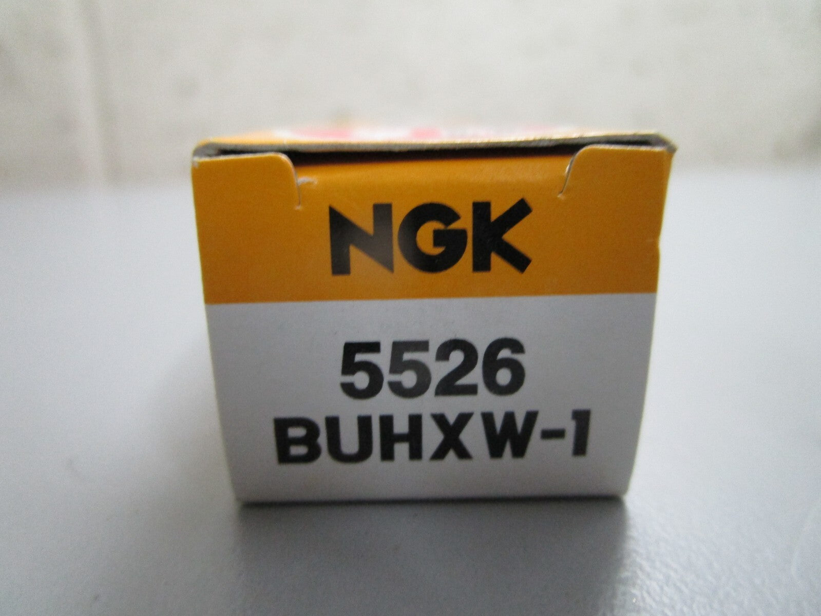 *NEW* (LOT OF 7) 0820 NGK Spark Plug BUHXW-1