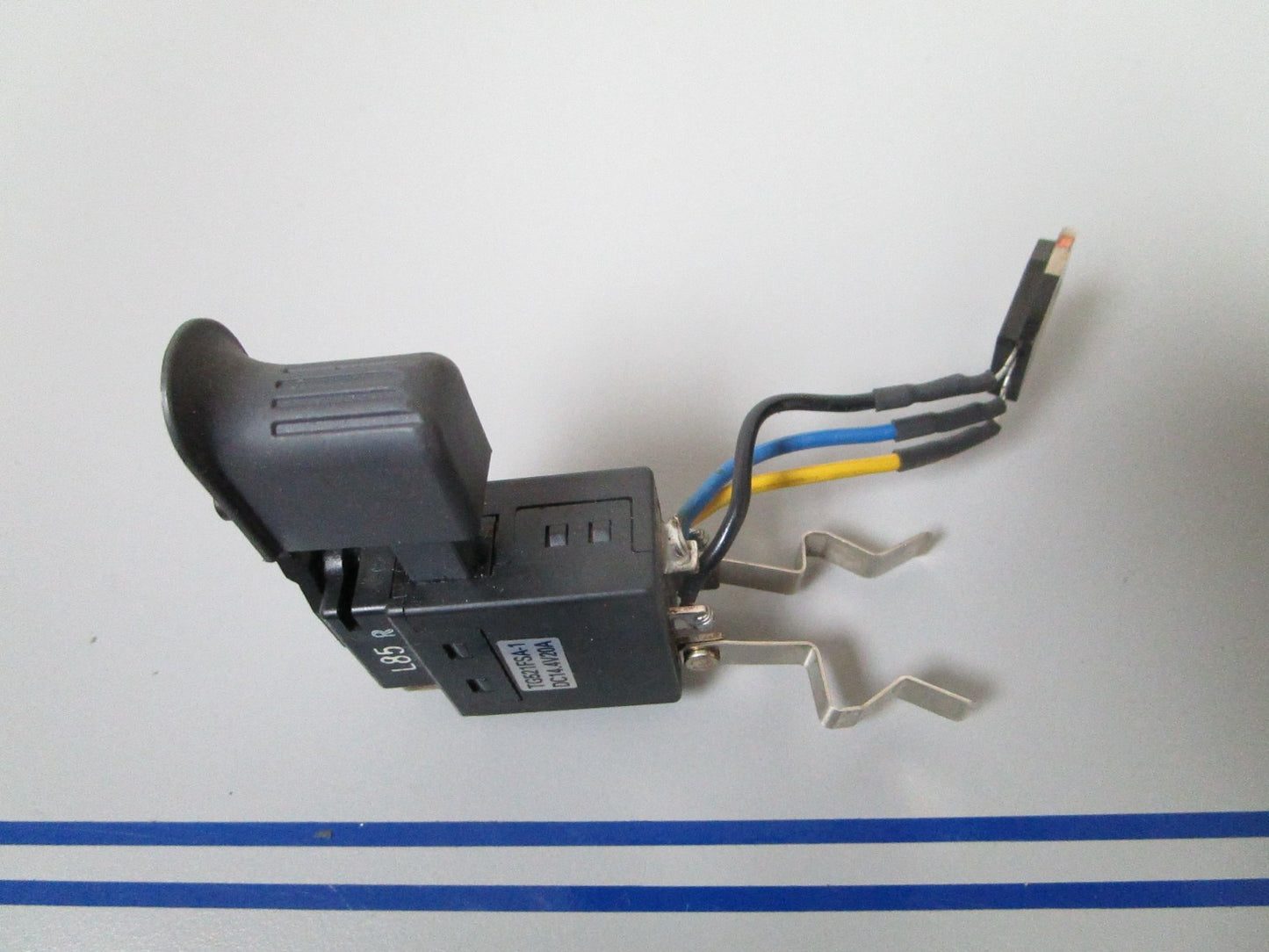 NEW OEM 315-140 Hitachi Switch 0720