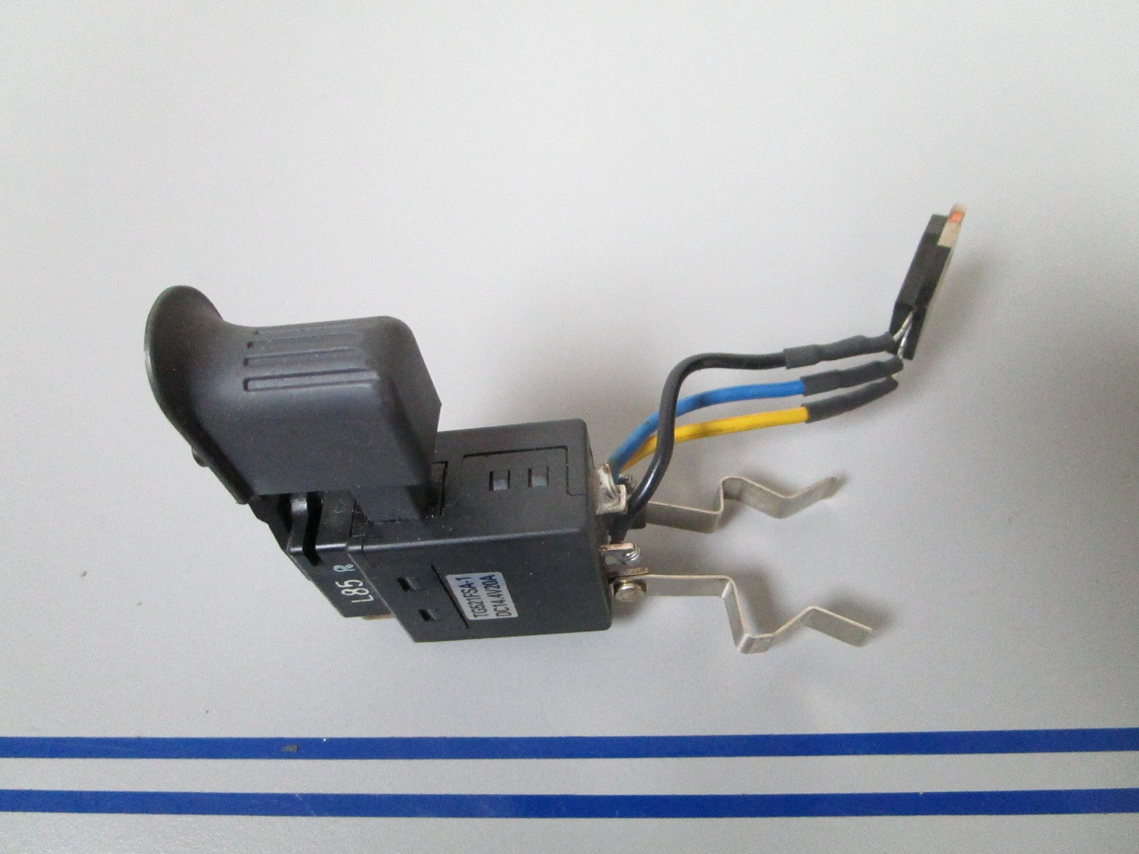NEW OEM 315-140 Hitachi Switch 0720