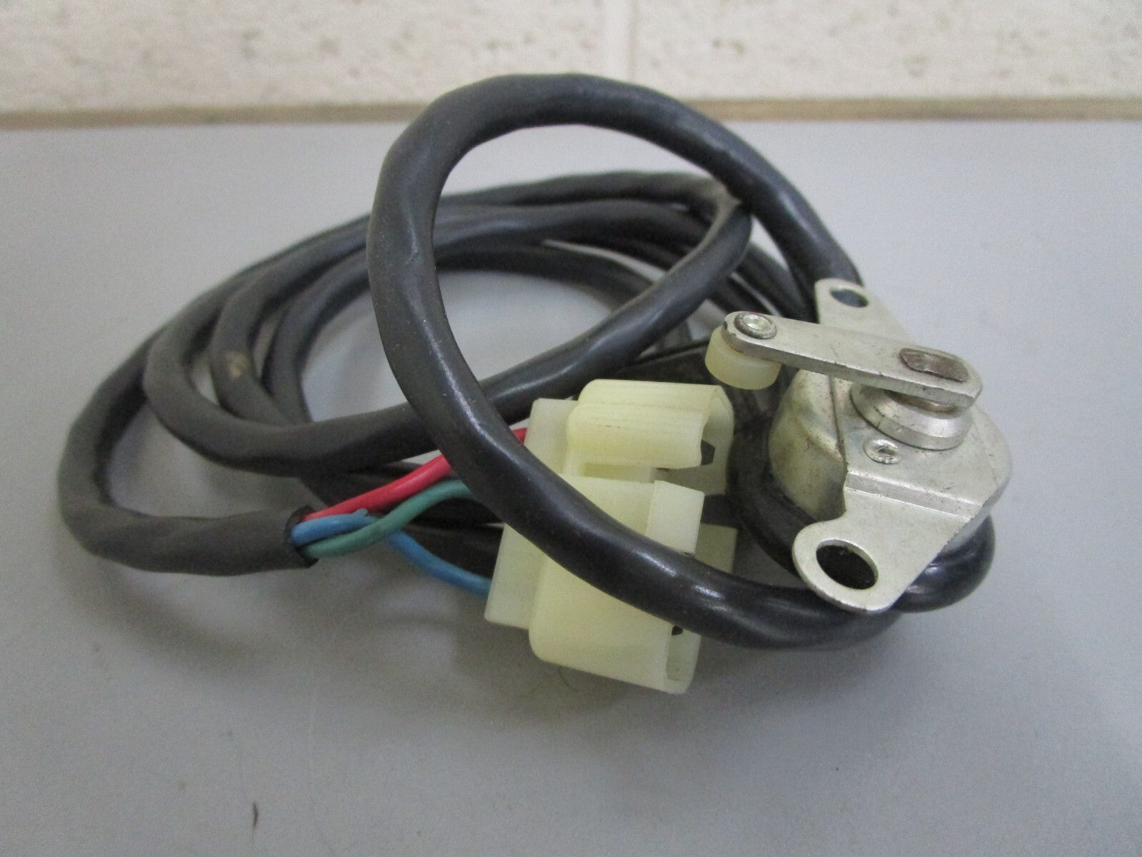 *NEW OEM* 0820 OMC Johnson Evinrude Switch 379526 0379526