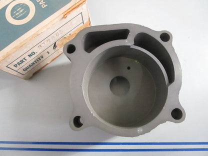 NEW OEM 317805 0317805 OMC Johnson Evinrude Impeller Housing 0820