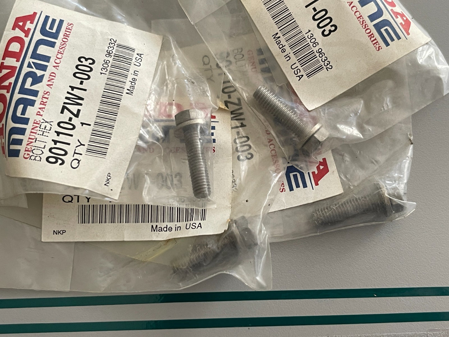 NEW OEM (LOT OF 4) 90110-ZW1-003 Honda Hex Bolt 0810