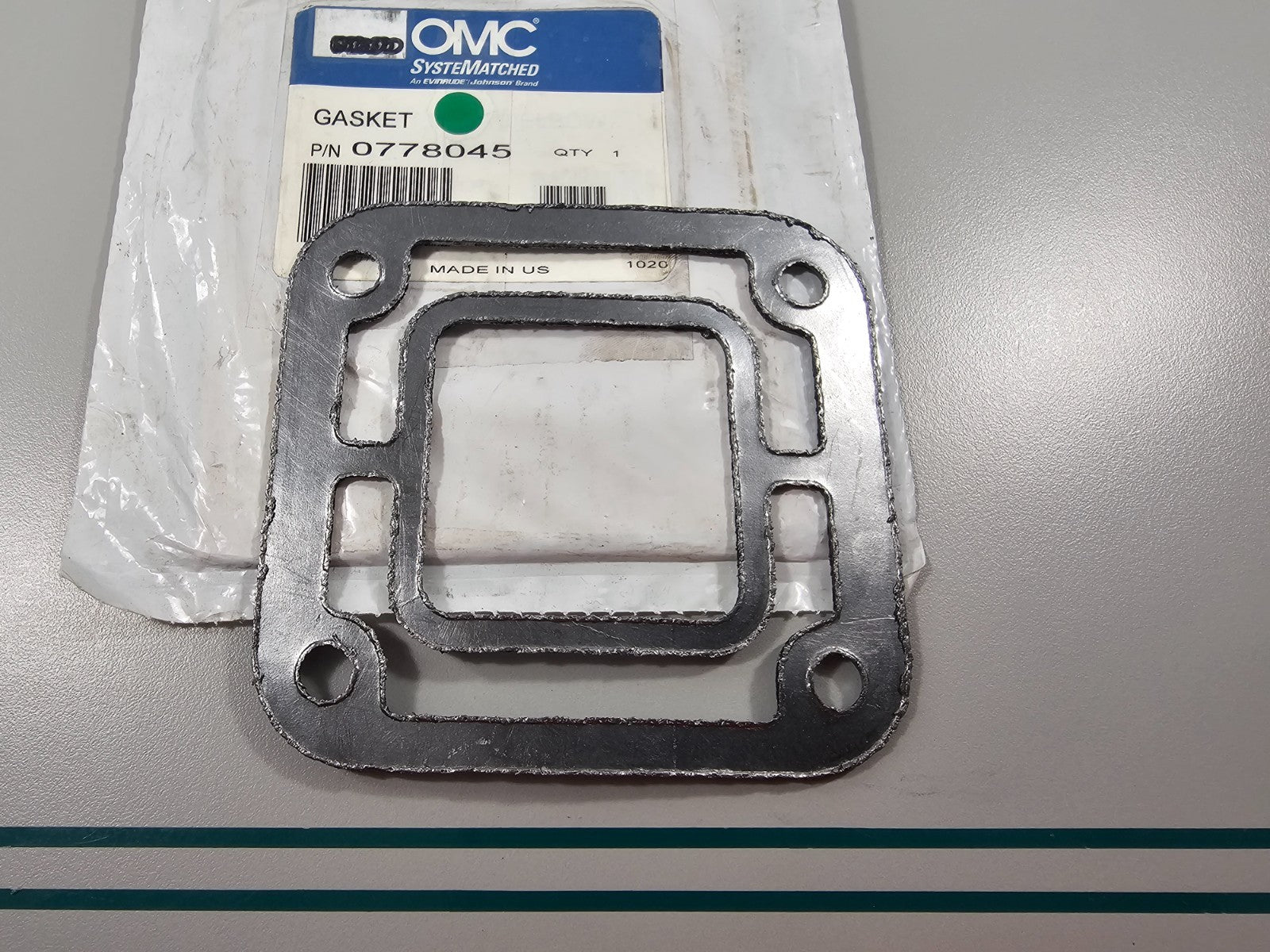 NEW OEM 778045 0778045 OMC Johnson Evinrude Gasket 0810