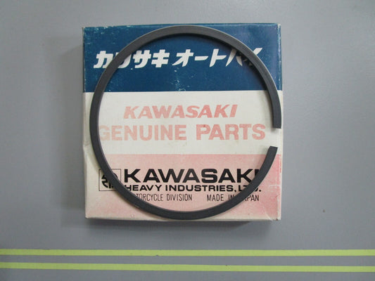 *NEW OEM* 0820 Kawasaki Piston Ring 13003-0320