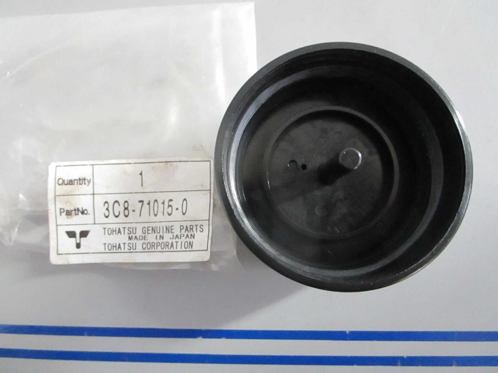 NEW OEM 3C8-71015-0 Tohatsu Oil Filler Cap 0820