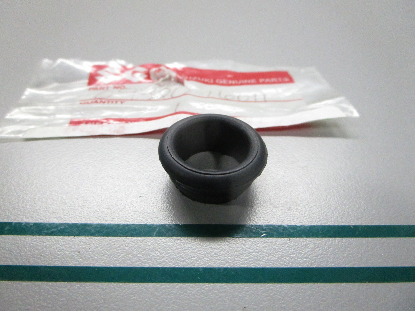NEW OEM 09320-16011 Suzuki Bushing 0810