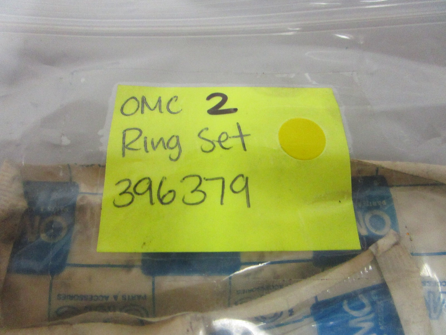 *NEW OEM* 0810 OMC Johnson Evinrude 2 Ring Set 396379 0396379