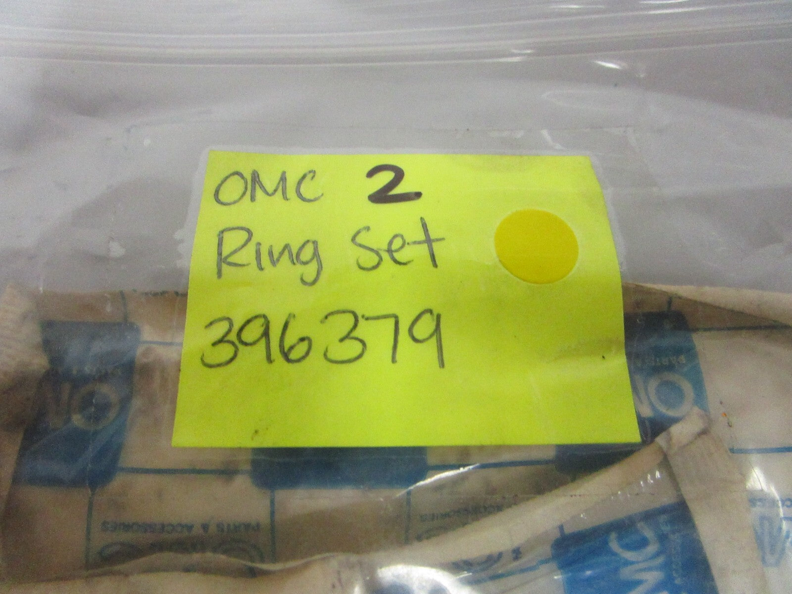 *NEW OEM* 0810 OMC Johnson Evinrude 2 Ring Set 396379 0396379