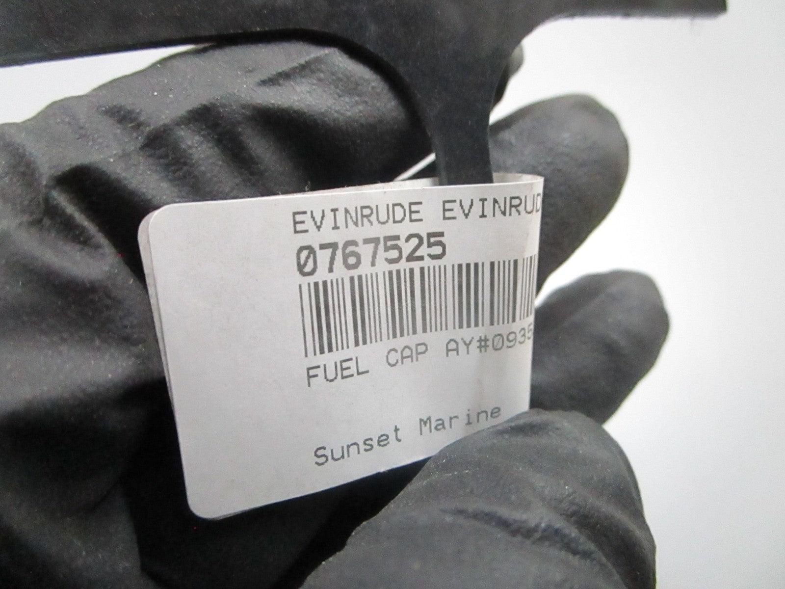 *NEW OEM* 0810 OMC Johnson Evinrude Fuel Cap Assembly 767525 0767525