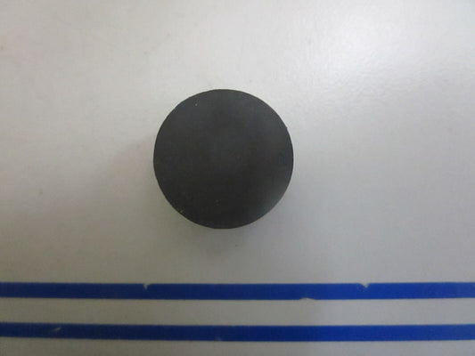 *NEW OEM* 0820 Volvo Penta Plug 418571