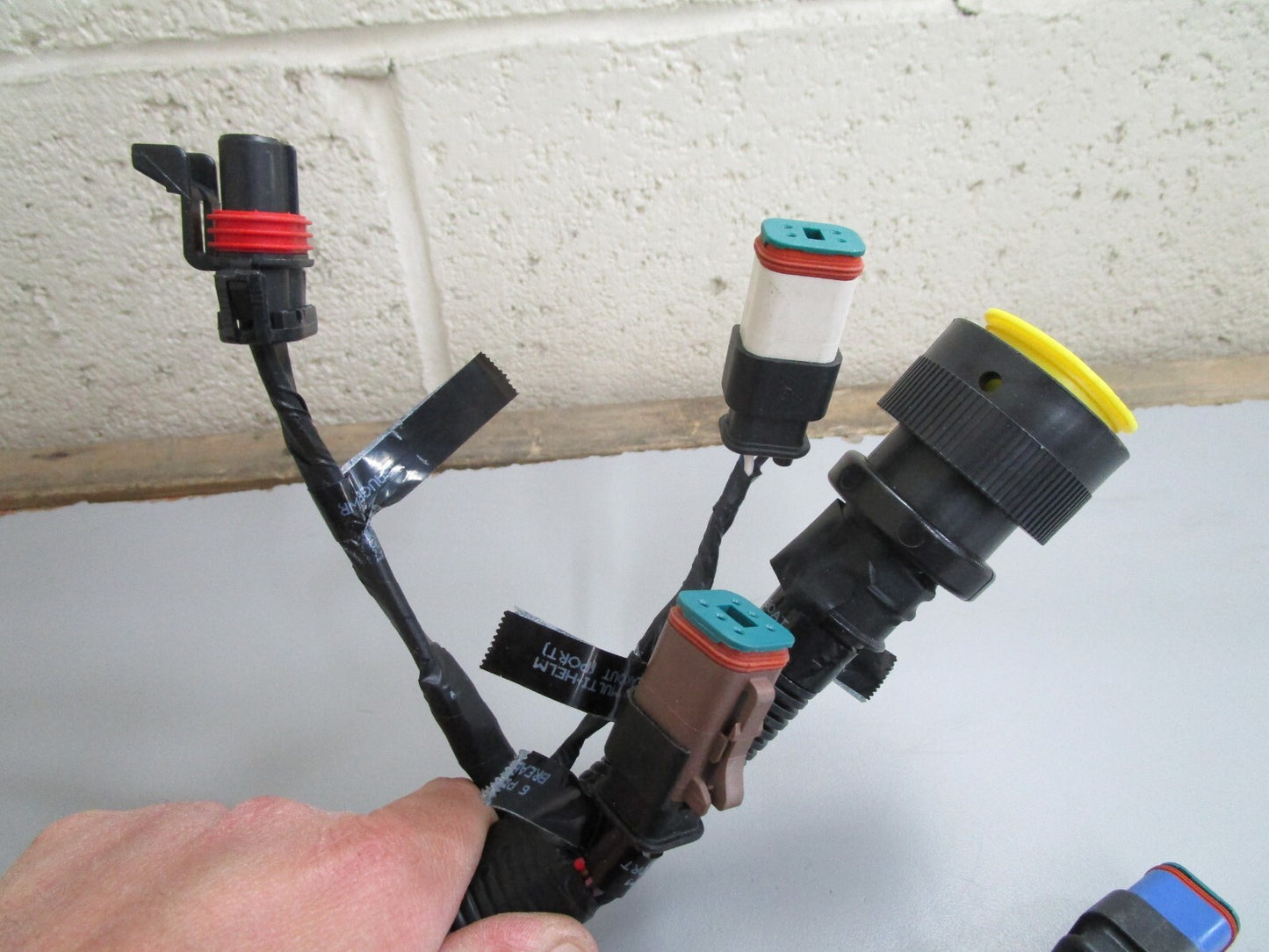 *NEW OEM* 0820 Mercury Quicksilver Lower Helm Engine Harness 8M0132585