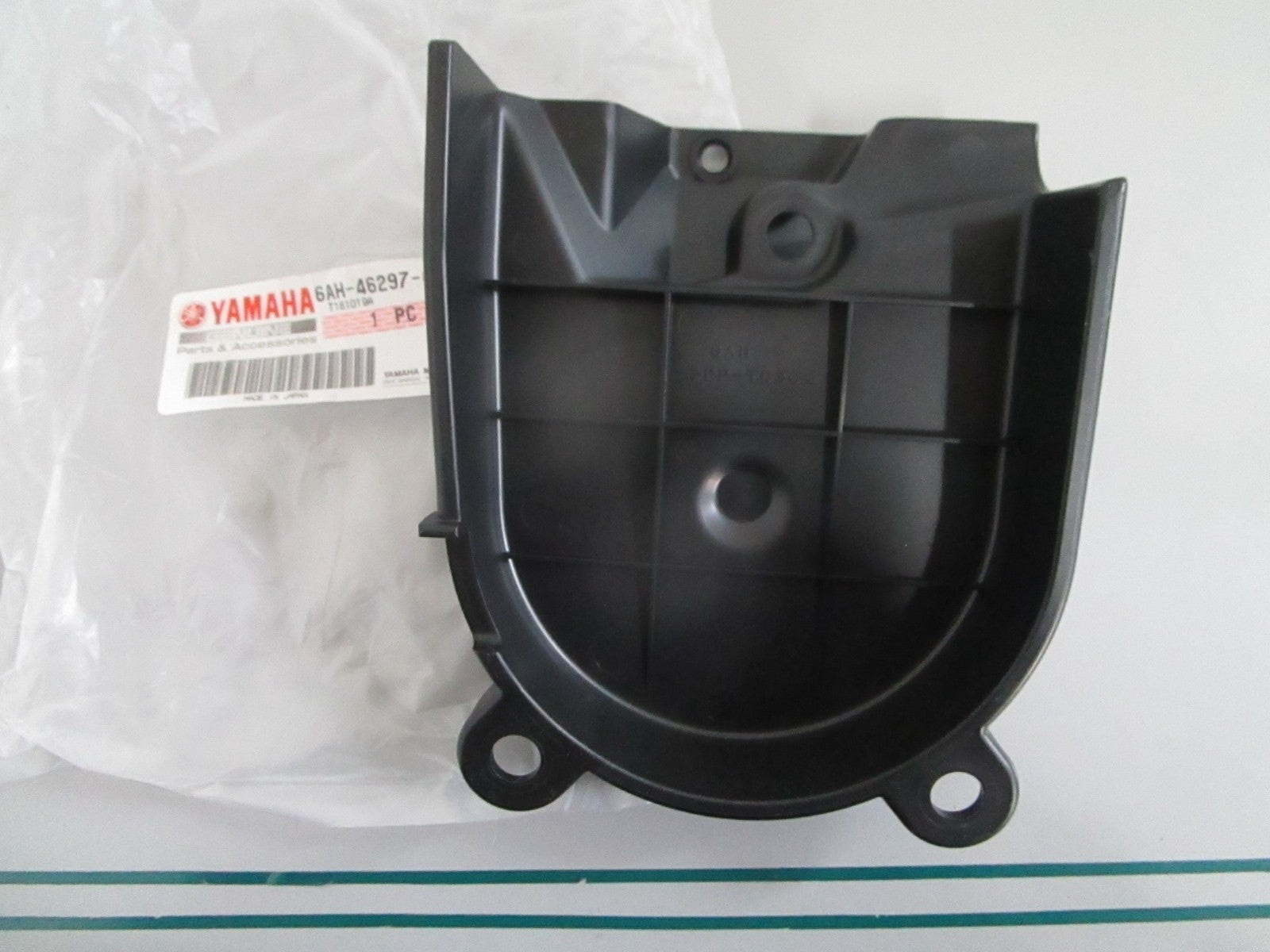 Yamaha NEW OEM Dust Cover 6AH-46297-00-00 NOS Genuine Marine Part 0820