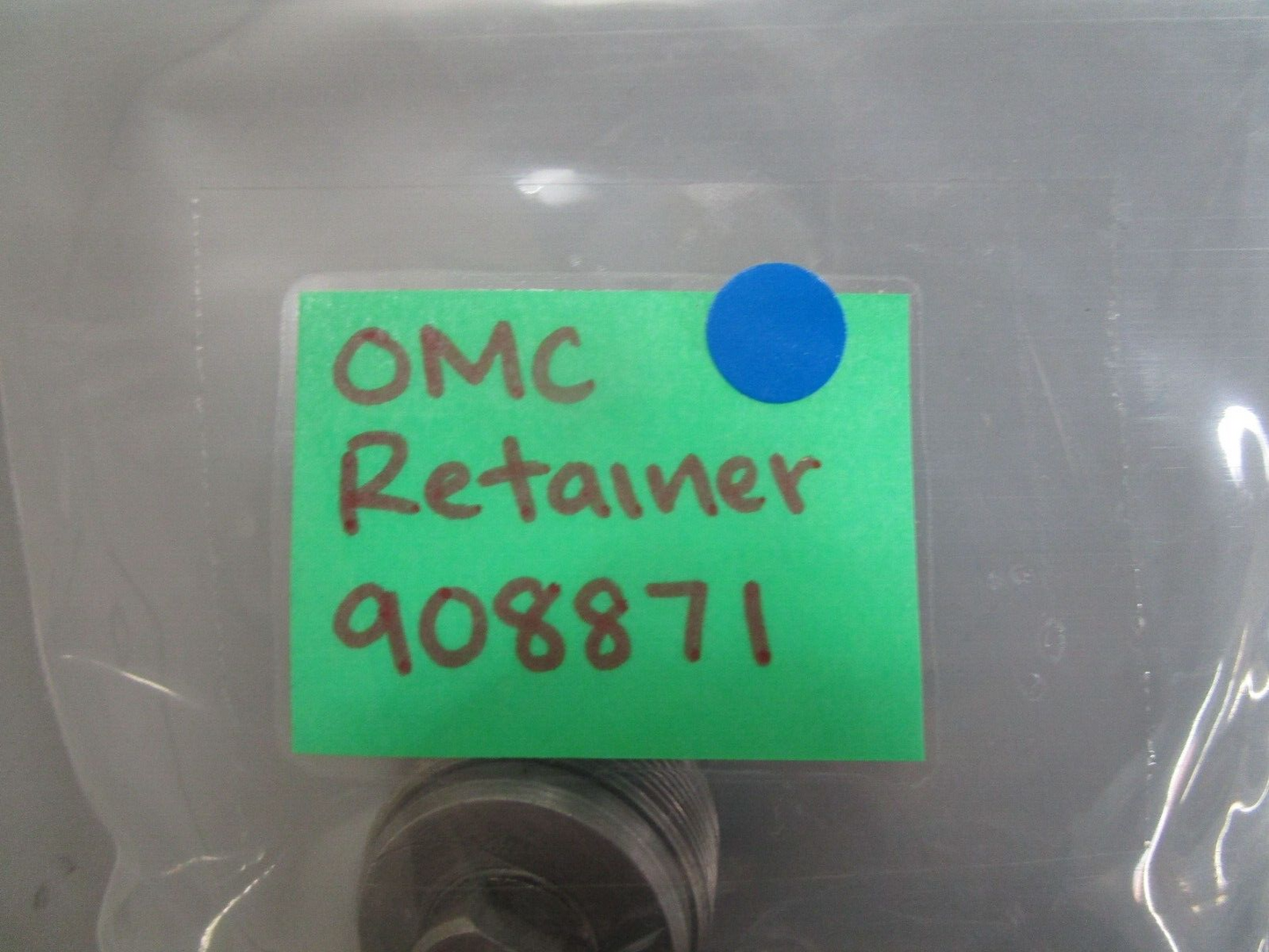 *NEW OEM* 0770 OMC Johnson Evinrude Retainer 908871 0308871