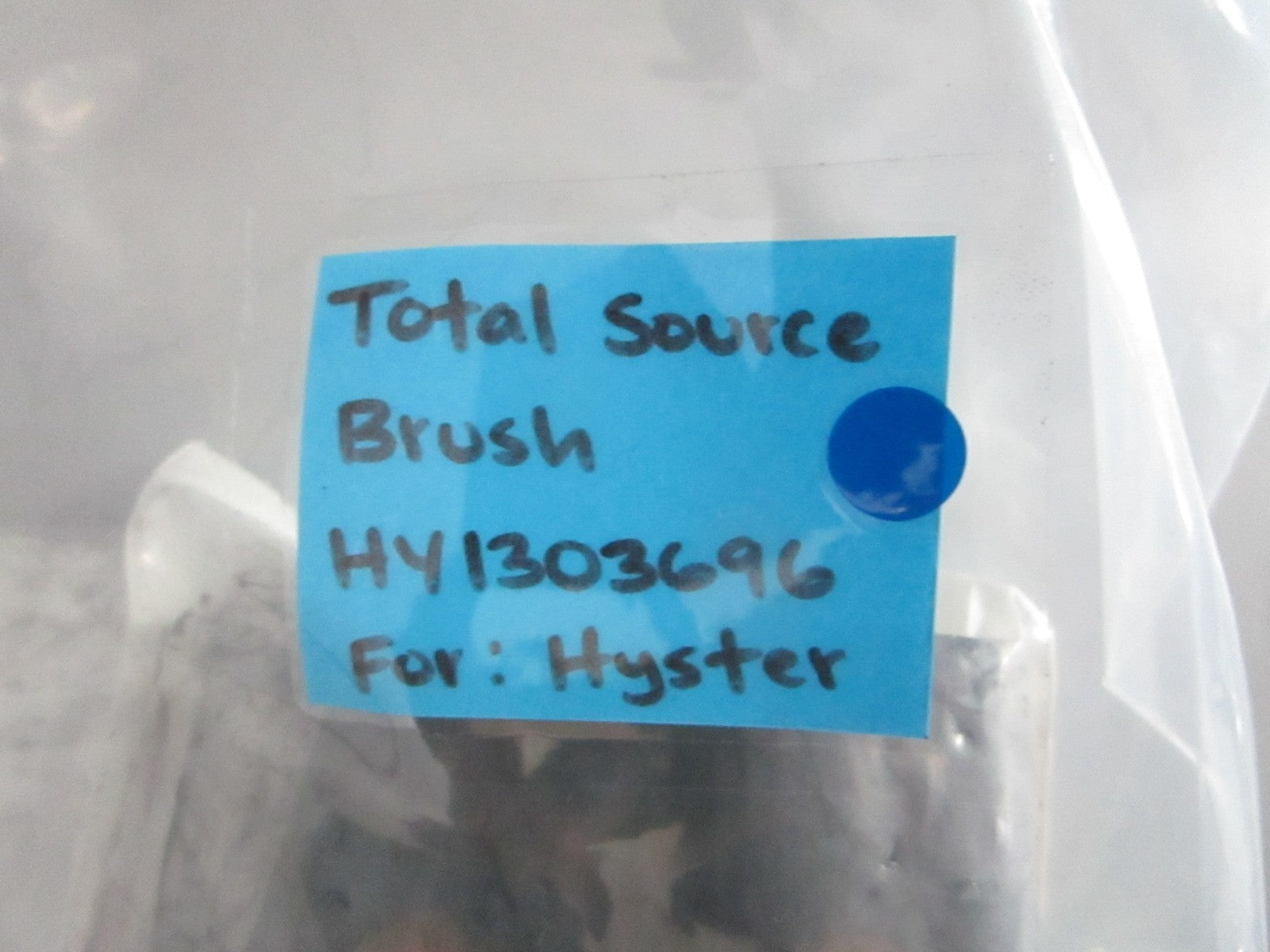 NEW HY1303696 Total Source Brush For: Hyster 0820
