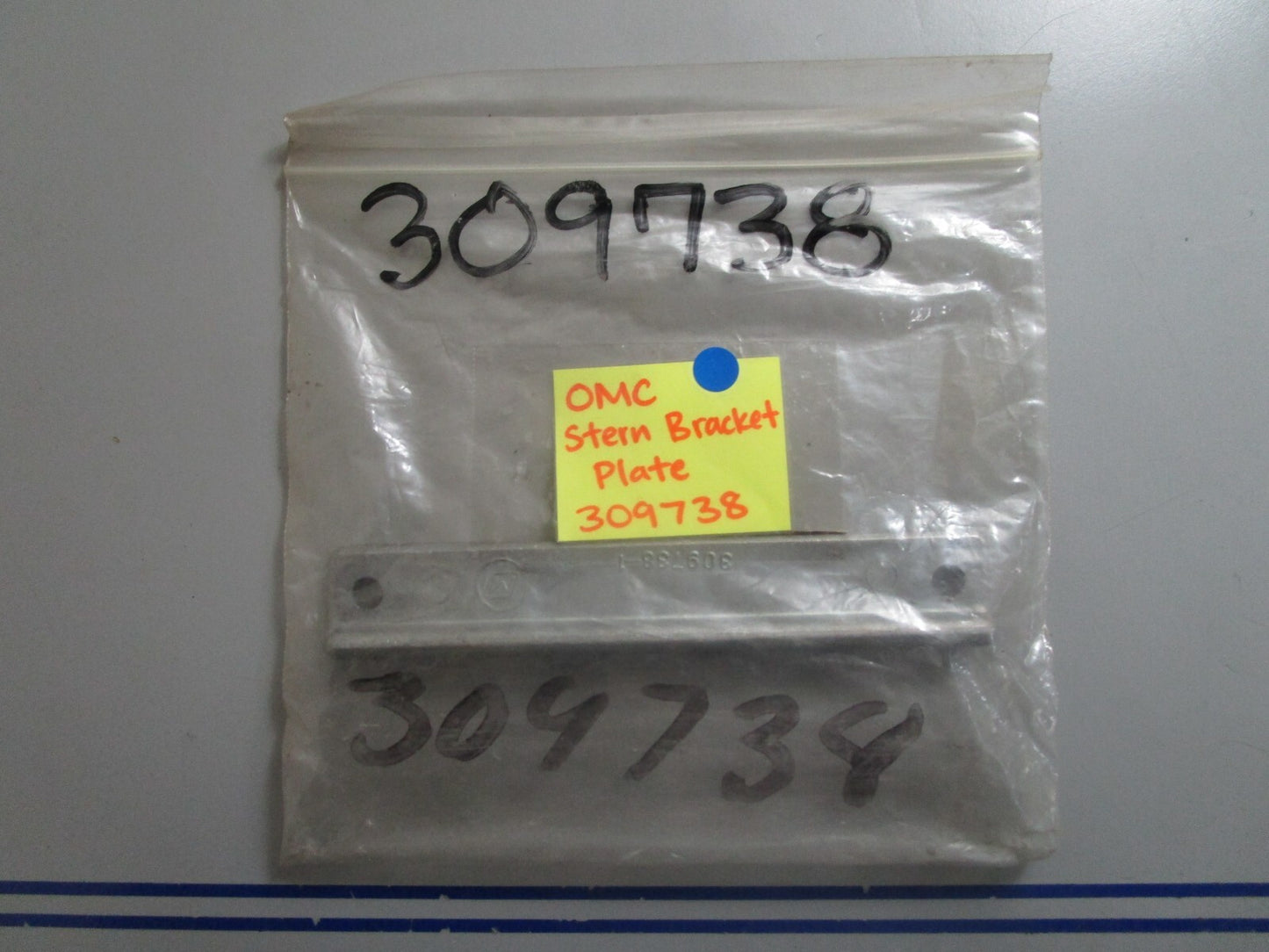 *NEW OEM* 0810 OMC Johnson Evinrude Stern Bracket Plate 309738 0309738