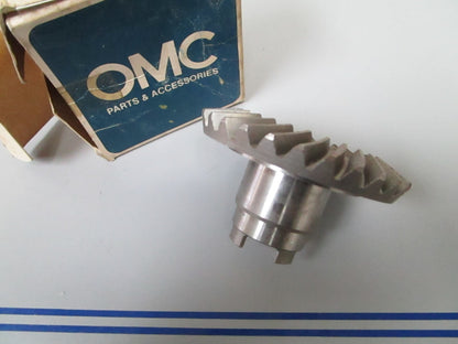 *NEW OEM* 0810 OMC Johnson Evinrude 29T Forward Gear 385567 0385567