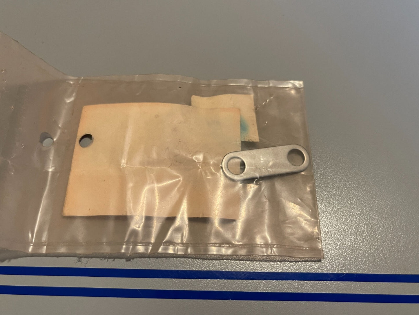 *NEW OEM* 0810 Honda Plate 24625-ZV5-000