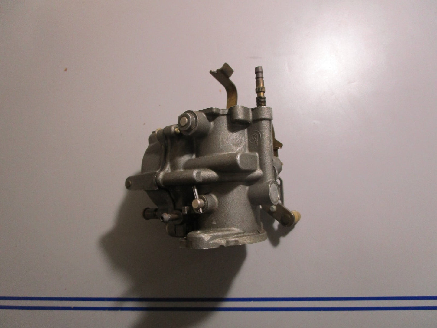 *NEW OEM* 0810 OMC Johnson Evinrude Middle Carburetor 383625 0383625