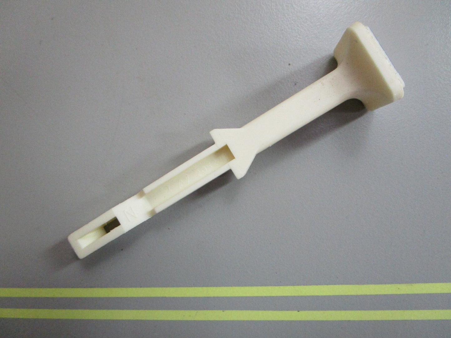 *NEW OEM* 0820 OMC Johnson Evinrude Choke Knob 207963 0207963